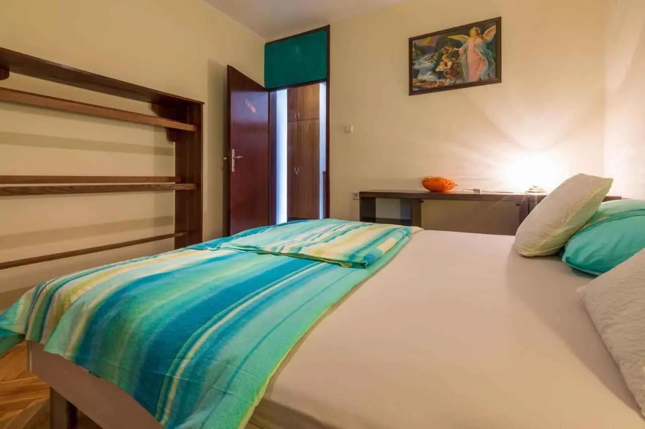 Apartment In Dramalj 39255